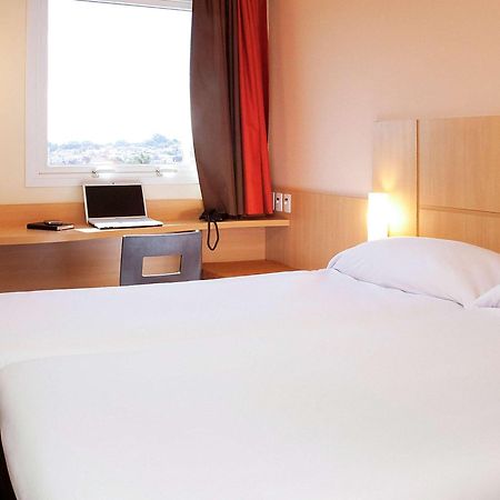 Ibis Ourinhos Hotel ภายนอก รูปภาพ