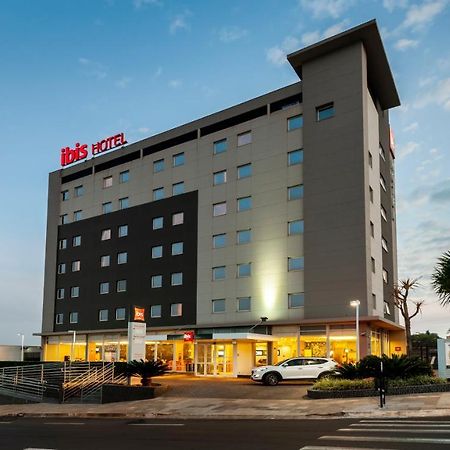 Ibis Ourinhos Hotel ภายนอก รูปภาพ
