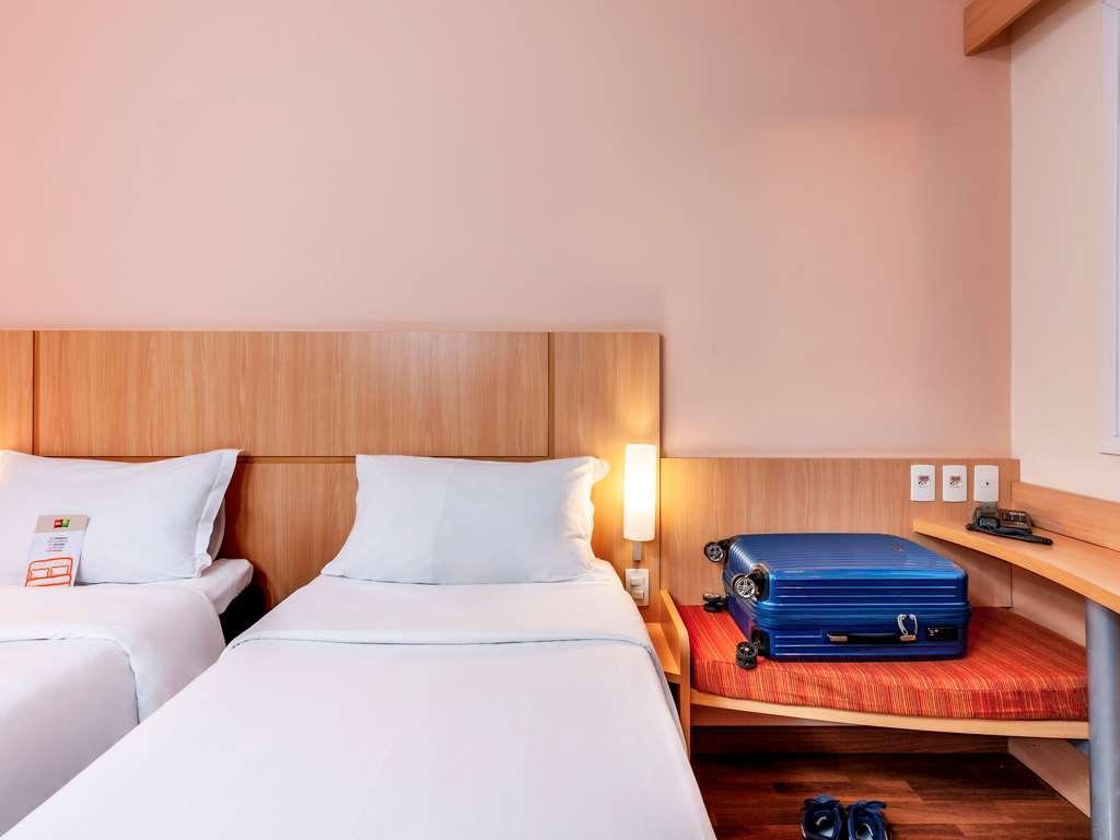 Ibis Ourinhos Hotel ภายนอก รูปภาพ