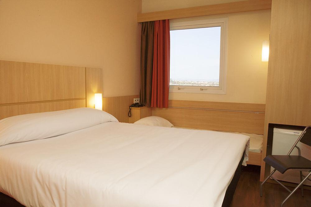 Ibis Ourinhos Hotel ภายนอก รูปภาพ