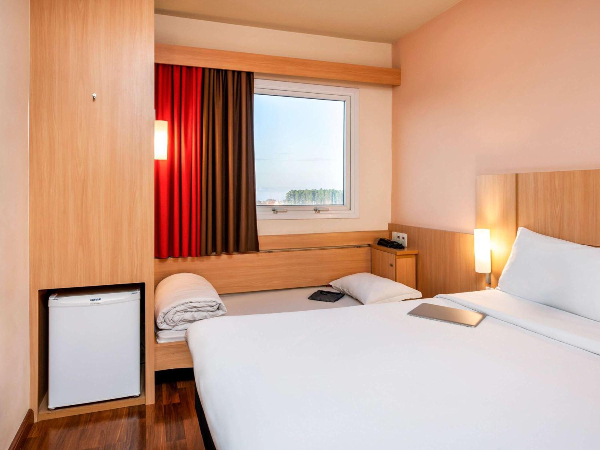 Ibis Ourinhos Hotel ภายนอก รูปภาพ