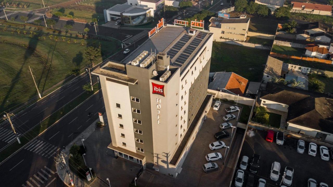 Ibis Ourinhos Hotel ภายนอก รูปภาพ